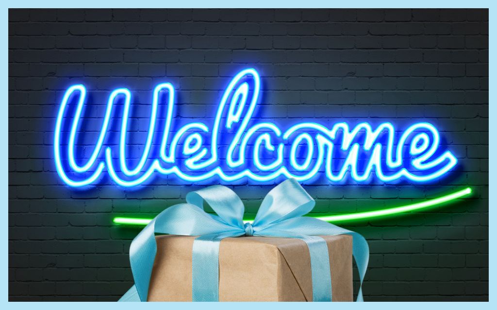 The 42+ Best New Employee Kits for Onboarding (2024)